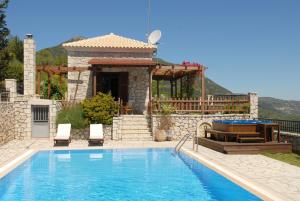 Bazén v ubytovaní Lefkada Villas by Omikron Selections alebo v jeho blízkosti