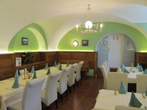 Restoran või mõni muu söögikoht majutusasutuses Knappenstöckl