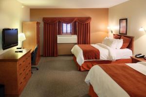 Cama o camas de una habitación en The Inn at Ohio Northern University
