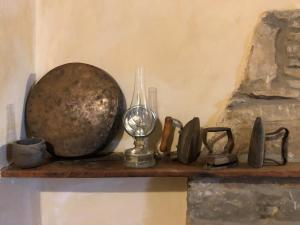 Fotografia z galérie ubytovania Garden House - Lovely Stone Built House with Panoramic View v destinácii Volissos