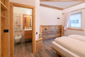 Gallery image of CESA MARIN in Campitello di Fassa