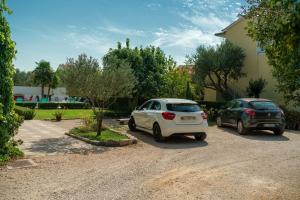 Fotografie z fotogalerie ubytování Apartments Vesna with pool v destinaci Vodice