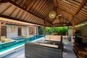 Three Brothers Bungalows & Villas内部或周边的泳池