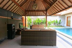 Three Brothers Bungalows & Villas内部或周边的泳池