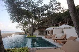 Gallery image of The Nest Private Beach Resort in Chumphon