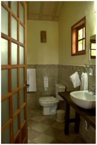 Vonios kambarys apgyvendinimo įstaigoje Casas Di Monte Ecopousada