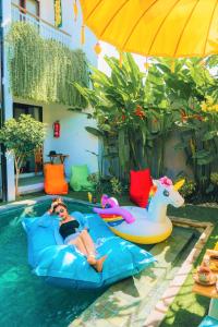 Gallery image of Bahana Guest House in Kuta