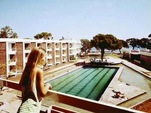 Бассейн в Marathon Beach Resort или поблизости