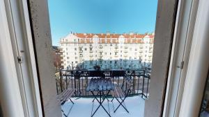 En balkong eller terrass på Le Leblois - 2 sdb Grande cuisine