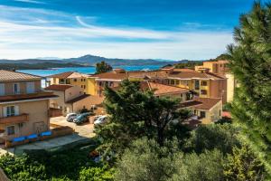 Foto dalla galleria di Sardinia-Holiday La casa delle Pavoncelle a La Maddalena