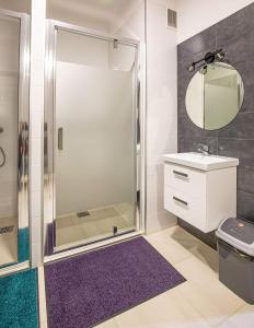 Ванная комната в Marathon Noclegi