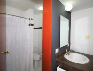Koupelna v ubytování Hotel Central