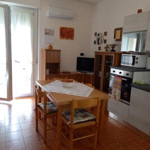 A kitchen or kitchenette at AndEli DUE