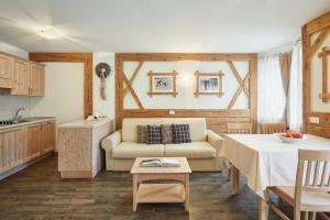 Majoituspaikan Residence Baron keittiö tai keittotila