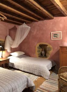 Fotografia z galérie ubytovania Garden House - Lovely Stone Built House with Panoramic View v destinácii Volissos