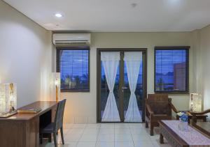 Zona d'estar a The Jayakarta Suites Komodo Flores