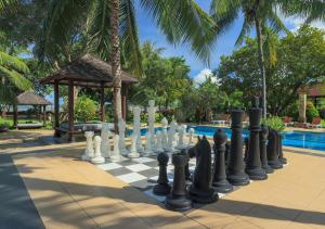 Piscina a The Jayakarta Suites Komodo Flores o a prop