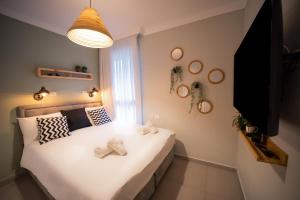 Gallery image of YalaRent Migdalor Boutique Apartments with Sea Views Tiberias in Tiberias