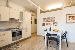 Dapur atau dapur kecil di Il Mughetto