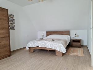 P16 Apartment 4220 Hajdúböszörmény, Polgári utca 16 tetőtér kép - 2