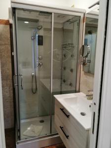 A bathroom at Hotel Cinquantatre