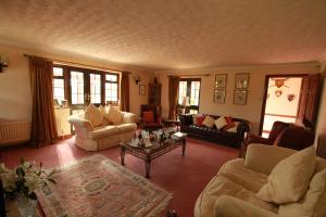 Area soggiorno di Pointers Guest House