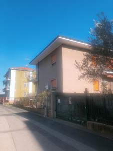 Budova, kde se penzion nachází + 37 fotografií