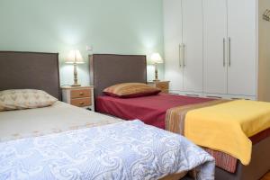 Posteľ alebo postele v izbe v ubytovaní Upscale Modern Escape in the Historic Center