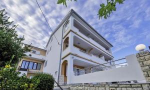 Fotografie z fotogalerie ubytování Apartments&Rooms Mlacović v Rabu + 29 fotografií