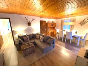 Istumisnurk majutusasutuses Haus Trynsch Flumserberg