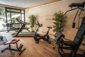 Fitness centrum a/nebo fitness zařízení v ubytování Alpenstadthotels