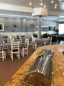 Reštaurácia alebo iné gastronomické zariadenie v ubytovaní Avila Park & SPA
