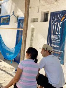 Foto da galeria de Itzé Hostel em Isla Mujeres
