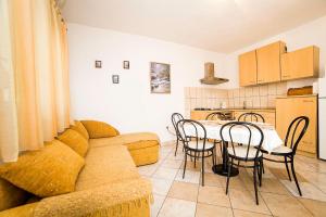 Kuchyň nebo kuchyňský kout v ubytování Apartments Bakula 1539