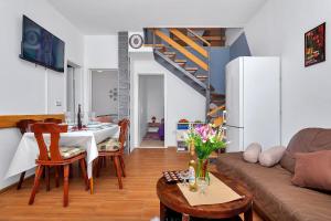 Posedenie v ubytovaní Holiday home Nadea - with private pool