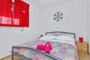 Posteľ alebo postele v izbe v ubytovaní Holiday home Nadea - with private pool