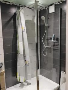 Ένα μπάνιο στο La Maisonnette au cœur de la plaine +28 φωτογραφίες