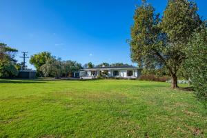 Afbeelding uit fotogalerij van Somerton - Waipu Holiday Home in Waipu Cove