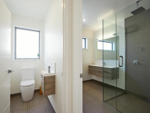 Ένα μπάνιο στο The Kaikoura Bach Retreat +25 φωτογραφίες
