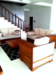 Χώρος καθιστικού στο Florain Otium Talpe - 3 Bedroom Oceanfront Villa