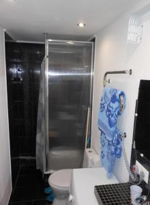 Ванна кімната в Studio apartments in center MINI 5/5