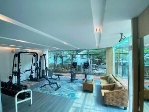 J Park Hotel - SHA Extra Plus tesisinde fitness merkezi ve/veya fitness olanakları