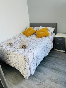 Woodcroft Short Stay Lets