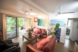 Χώρος καθιστικού στο Jaspers Apartments