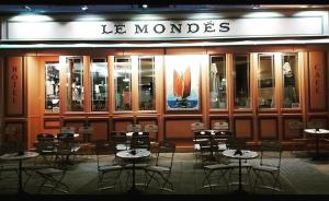 Gallery image of Le Mondes in Le Pouliguen