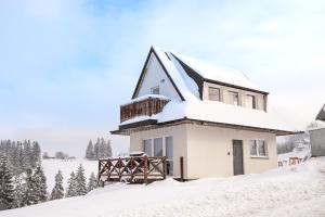 Domek pod chałpom sauna & bania semasa musim sejuk