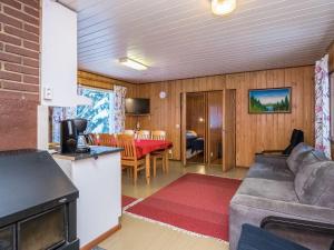 Prostor za sedenje u objektu Holiday Home Mäntylä by Interhome