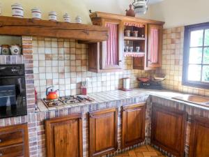 Η κουζίνα ή μικρή κουζίνα στο Holiday Home Villa Micheline by Interhome +19 φωτογραφίες