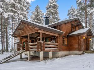 Holiday Home Karpalo by Interhome om vinteren