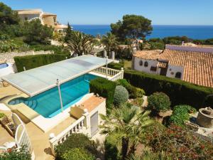 The swimming pool at or close to Holiday Home Pedro by Interhome